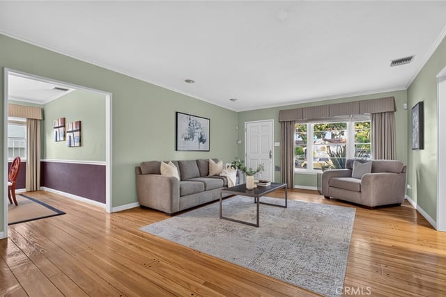 1321 Graynold, Glendale, CA 91202 — photo 8 of 32
