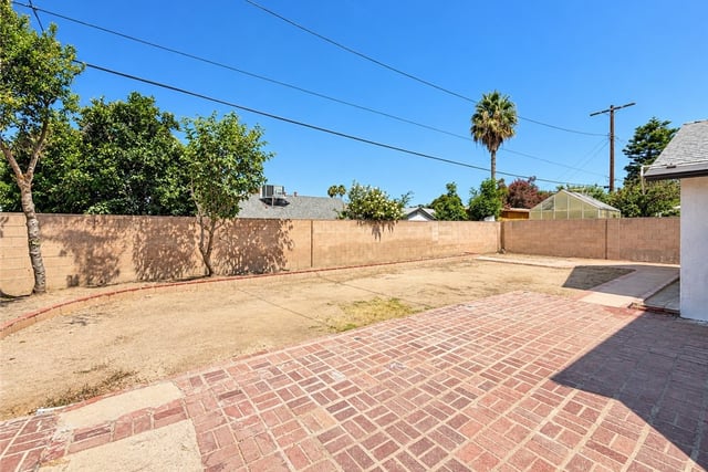 7919 Lasaine Avenue, Northridge, CA 91325 — photo 17 of 20