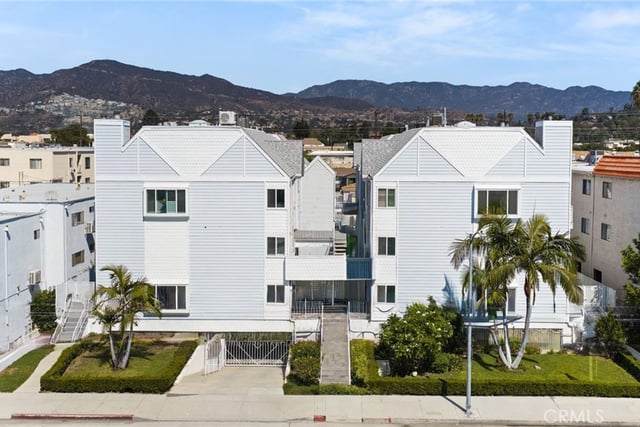 1121 E Wilson 12, Glendale, CA 91206 — photo 35 of 36