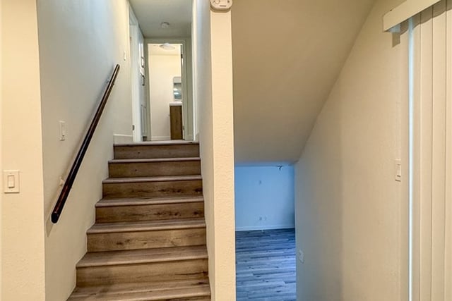 22762 Avenue San Luis, Woodland Hills, CA 91364 — photo 21 of 73