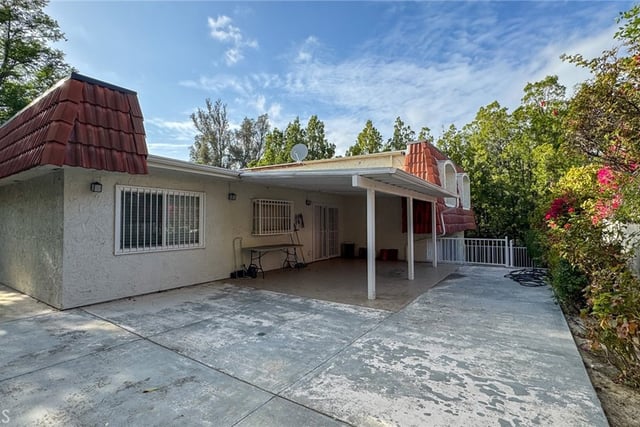 22762 Avenue San Luis, Woodland Hills, CA 91364 — photo 40 of 73