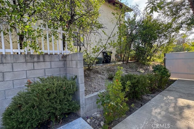 22762 Avenue San Luis, Woodland Hills, CA 91364 — photo 43 of 73