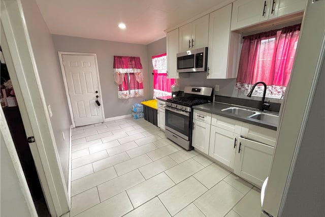 2202 E Stockwell, Compton, CA 90222 — photo 11 of 27