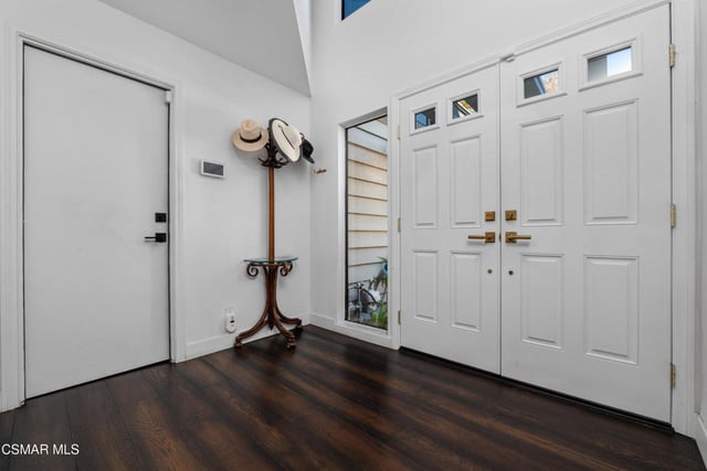 1519 N View Drive, Westlake Village, CA 91362 — photo 5 of 45