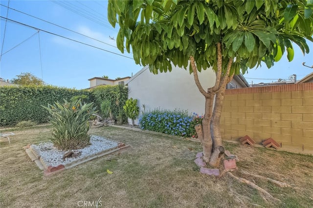 1438 W 94th Street, Los Angeles, CA 90047 — photo 25 of 29