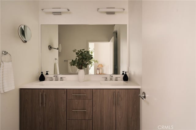 2204 Tom Mix Road, Los Angeles, CA 90026 — photo 13 of 24