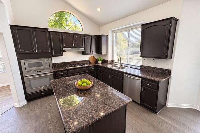 29364 Canyon Rim Place, Canyon Country, CA 91387 — photo 19 of 49