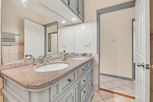 3500 Easy Avenue, Long Beach, CA 90810 — photo 14 of 59