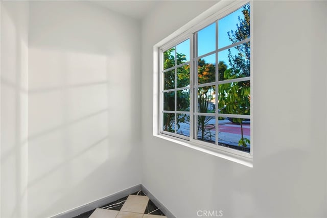 3500 Easy Avenue, Long Beach, CA 90810 — photo 23 of 59