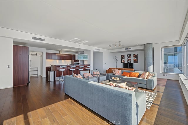 1155 S S Grand Avenue 1601, Los Angeles, CA 90015 — photo 2 of 37