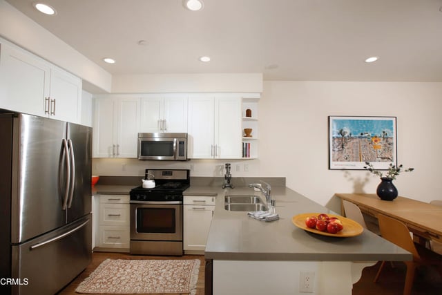 281 N Mar Vista 14, Pasadena, CA 91106 — photo 7 of 20