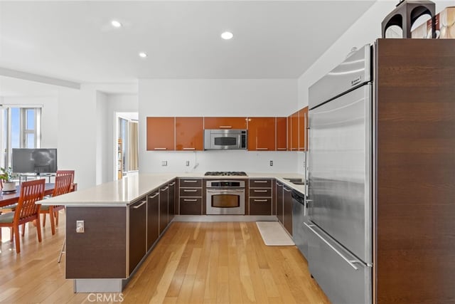 801 S Grand 1611, Los Angeles, CA 90017 — photo 2 of 23