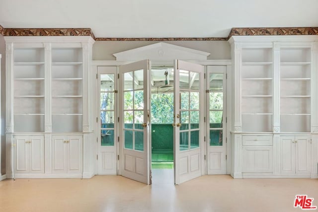 877 Montecito Drive, Los Angeles, CA 90031 — photo 9 of 35