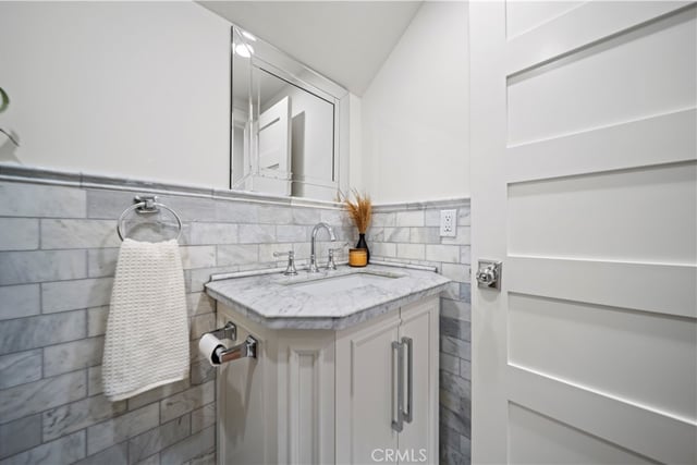1429 Valley View Road 18, Glendale, CA 91202 — photo 21 of 52