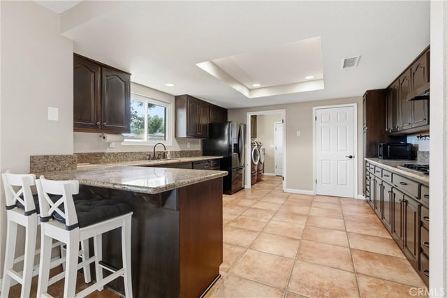 4698 Quartz Hill Road, Lancaster, CA 93536 — photo 11 of 41