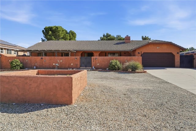 4698 Quartz Hill Road, Lancaster, CA 93536 — photo 2 of 41