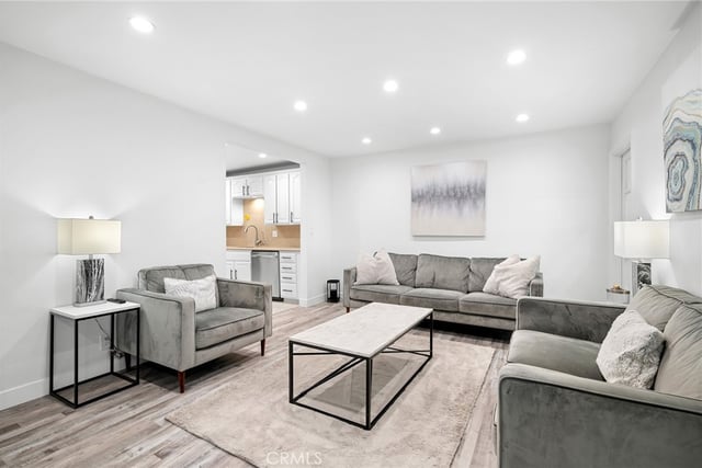 1325 Valley View Road 105, Glendale, CA 91202 — photo 10 of 33