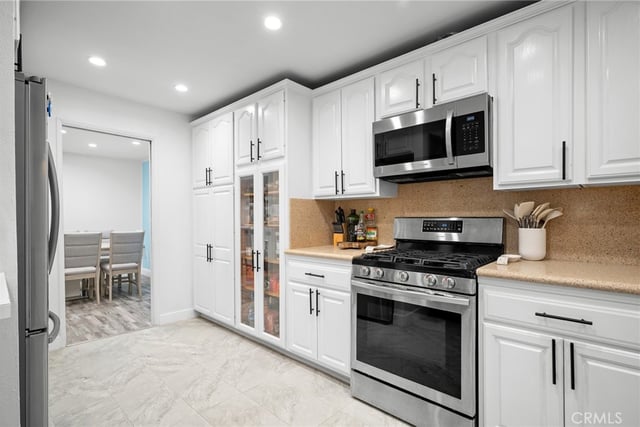 1325 Valley View Road 105, Glendale, CA 91202 — photo 14 of 33
