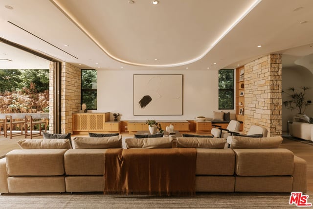 709 Walden Drive, Beverly Hills, CA 90210 — photo 4 of 42
