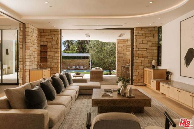 709 Walden Drive, Beverly Hills, CA 90210 — photo 5 of 42