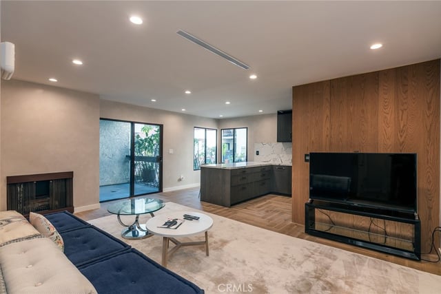 515 N Jackson Street 102, Glendale, CA 91206 — photo 5 of 24