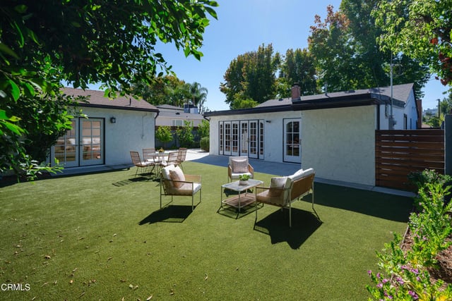 10537 Woodbridge Street, Los Angeles, CA 91602 — photo 37 of 45