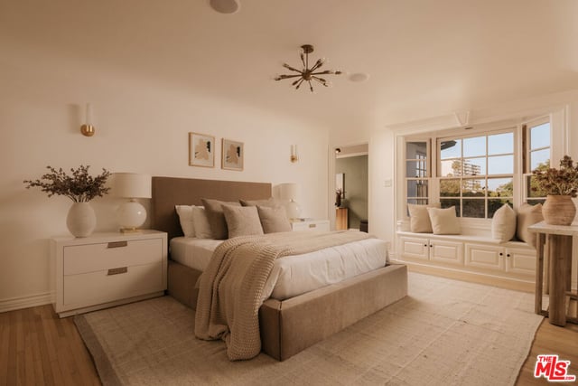 628 N Sierra Drive, Beverly Hills, CA 90210 — photo 18 of 27