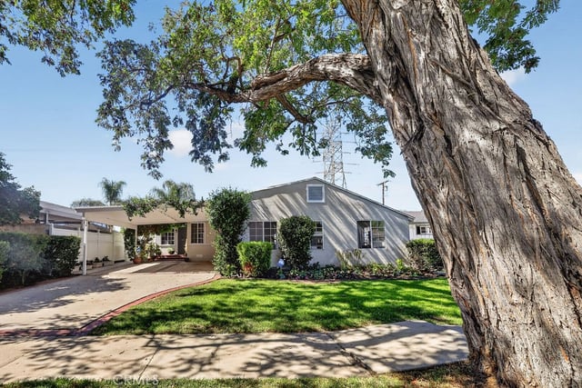 5711 Geyser Avenue, Tarzana, CA 91356 — photo 44 of 55