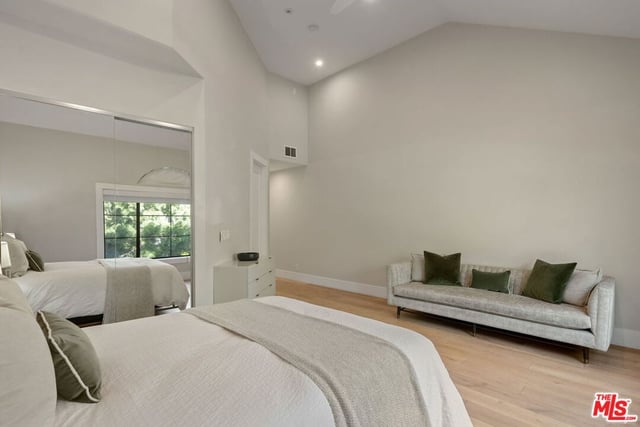 241 S Lasky Drive, Beverly Hills, CA 90212 — photo 14 of 22
