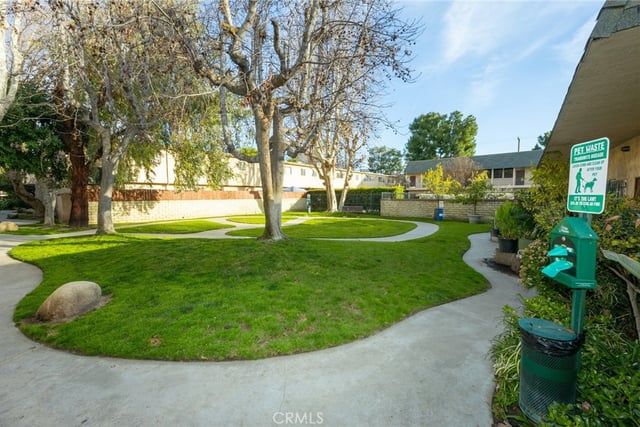 17135 Roscoe Boulevard 7, Northridge, CA 91325 — photo 7 of 10