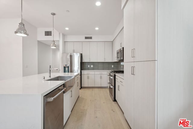 1746 Garfield Place 101, Los Angeles, CA 90028 — photo 9 of 28