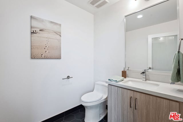 1746 Garfield Place 203, Los Angeles, CA 90028 — photo 6 of 29