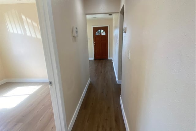 11842 Success, Los Angeles, CA 90059 — photo 14 of 19
