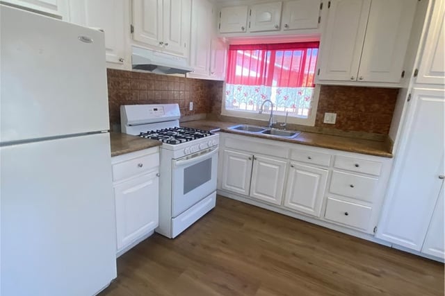 11842 Success, Los Angeles, CA 90059 — photo 18 of 19