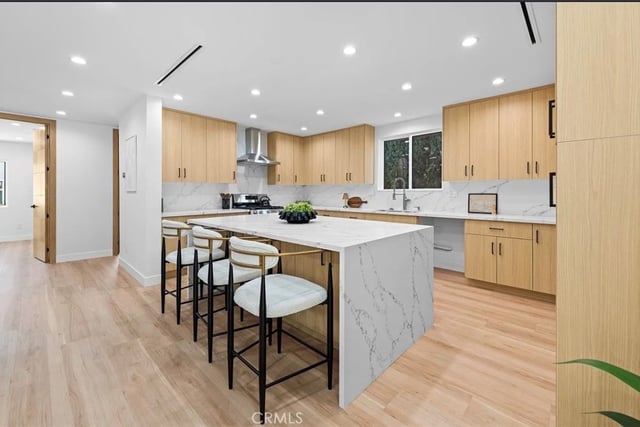 8369 Vine Valley, Los Angeles, CA 91352 — photo 16 of 37