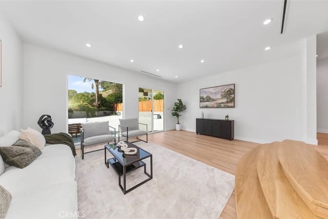 8369 Vine Valley, Los Angeles, CA 91352 — photo 19 of 37