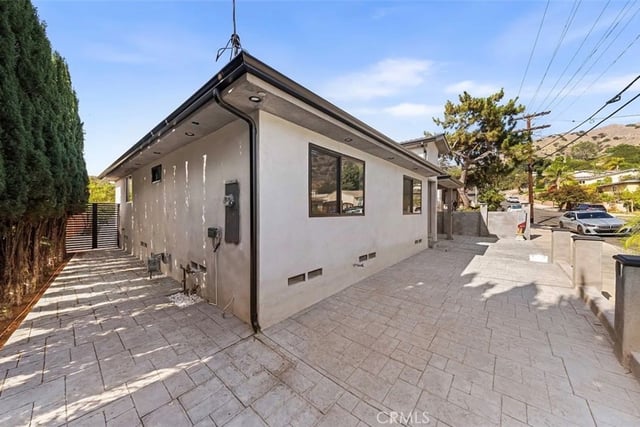 8369 Vine Valley, Los Angeles, CA 91352 — photo 5 of 37