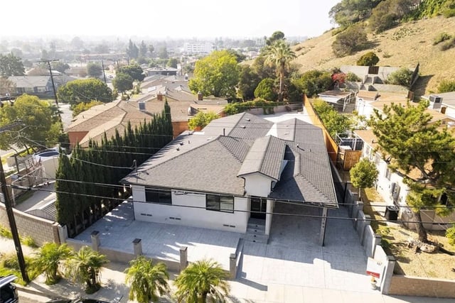8369 Vine Valley, Los Angeles, CA 91352 — photo 8 of 37