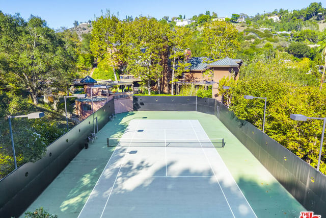 1119 Moraga Dr, Los Angeles, CA 90049 — photo 2 of 48
