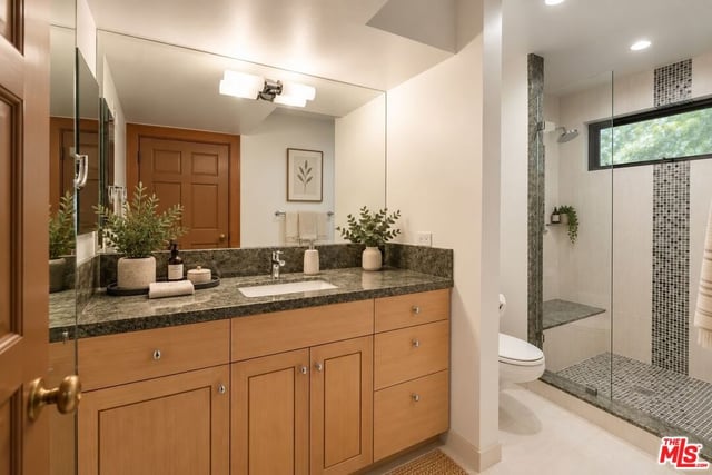 1119 Moraga Dr, Los Angeles, CA 90049 — photo 34 of 48