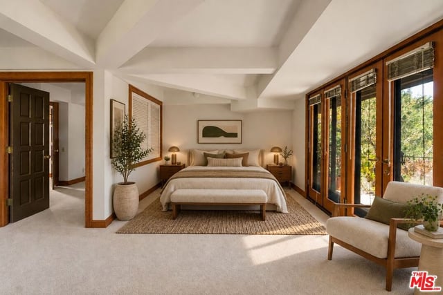 1119 Moraga Dr, Los Angeles, CA 90049 — photo 37 of 48
