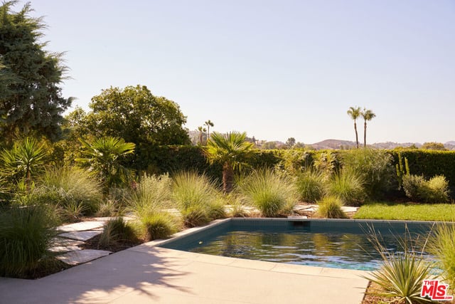 4301 Manson Avenue, Woodland Hills, CA 91364 — photo 15 of 30