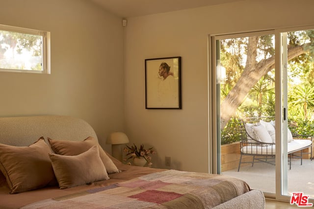 4301 Manson Avenue, Woodland Hills, CA 91364 — photo 16 of 30