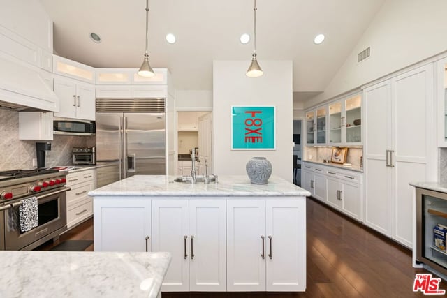 204 Ashdale Place, Los Angeles, CA 90049 — photo 8 of 49