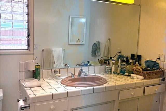 1325 N Spaulding Avenue, Los Angeles, CA 90046 — photo 9 of 14