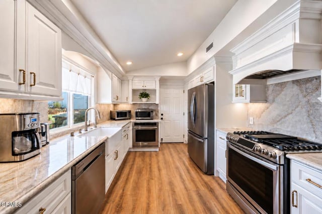 829 Sheffield Place, Thousand Oaks, CA 91360 — photo 10 of 29