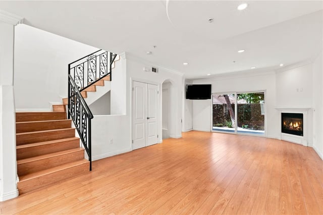 13629 Wyandotte 118, Van Nuys, CA 91405 — photo 4 of 21