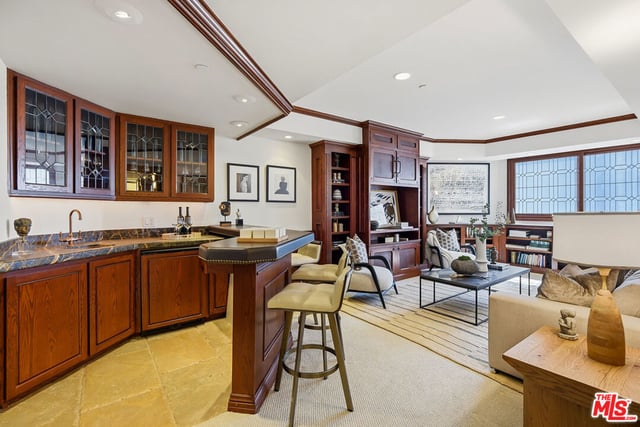 450 N Maple Drive 501, Beverly Hills, CA 90210 — photo 14 of 37