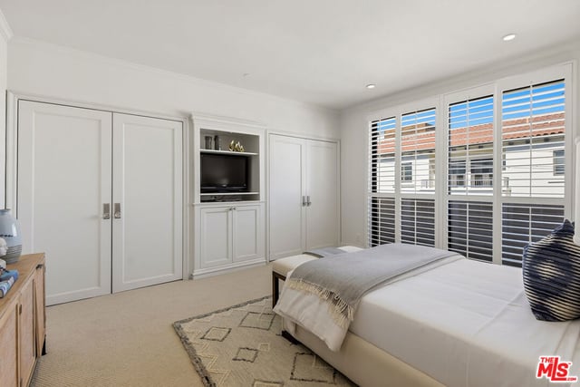 450 N Maple Drive 501, Beverly Hills, CA 90210 — photo 24 of 37