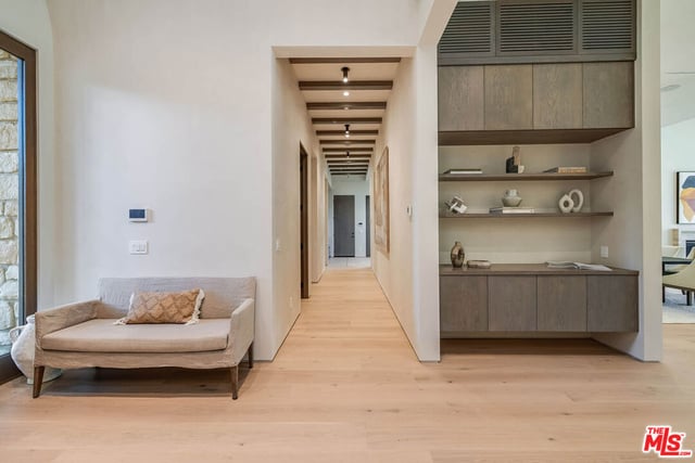 19024 Sprague Street, Tarzana, CA 91356 — photo 13 of 71